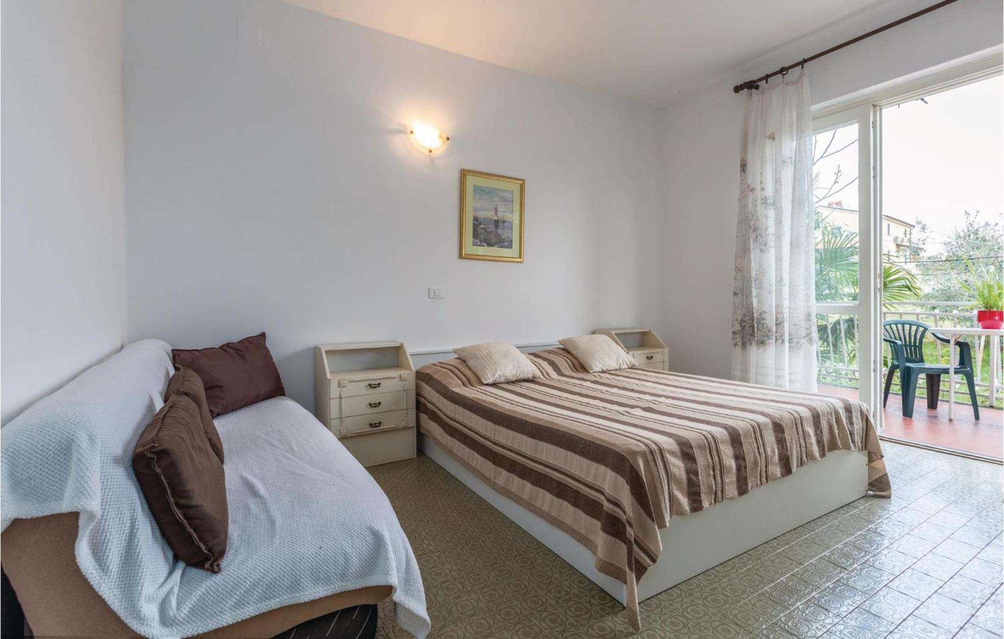 2 Bedroom Pet Friendly Apartment In Lovrecica Exterior photo